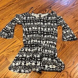 Pinc Premium Woman’s Printed Long Sleeve Romper Size XL